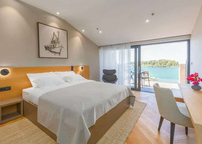 Squero Hotel 4*
